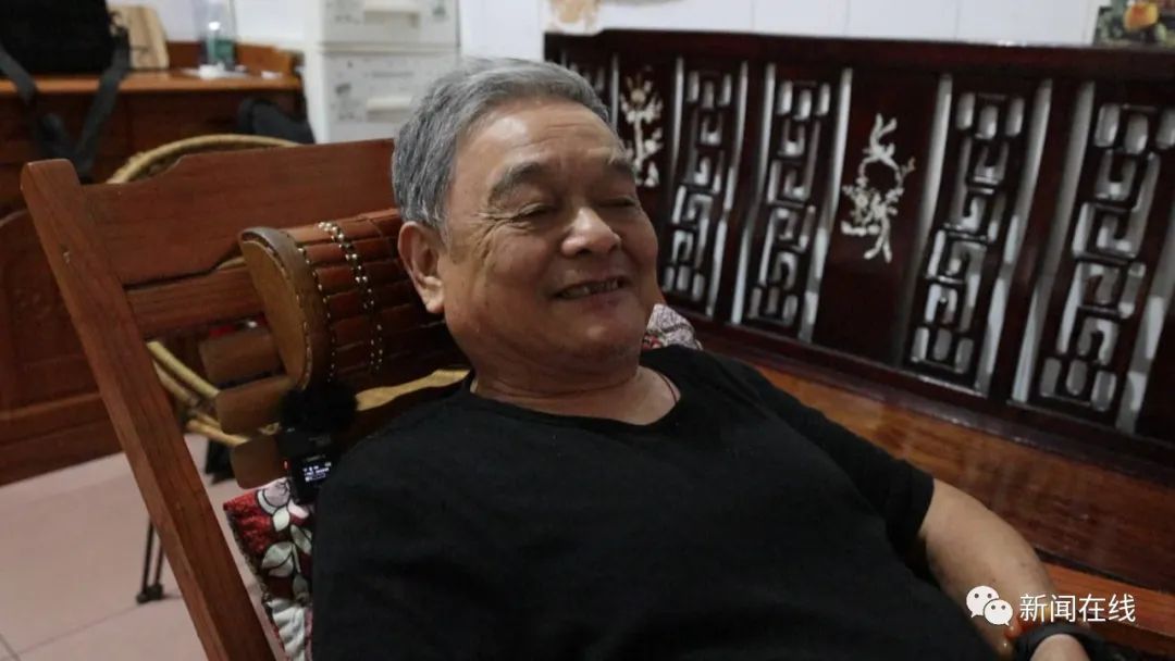 DƬ